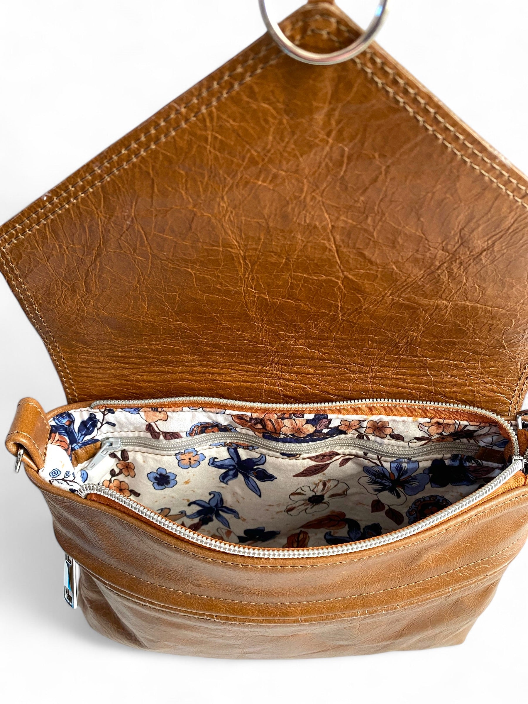 Olivia | Tan Brown Leather Crossbody Bag image 10