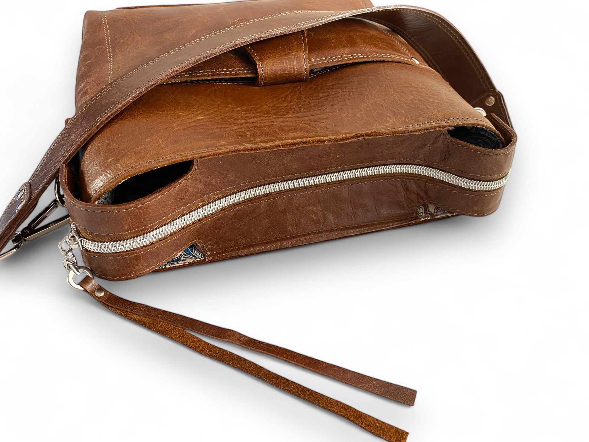 Swift Grande | Chestnut Brown Leather Shoulder Bag | Handcrafted Handbag image 6