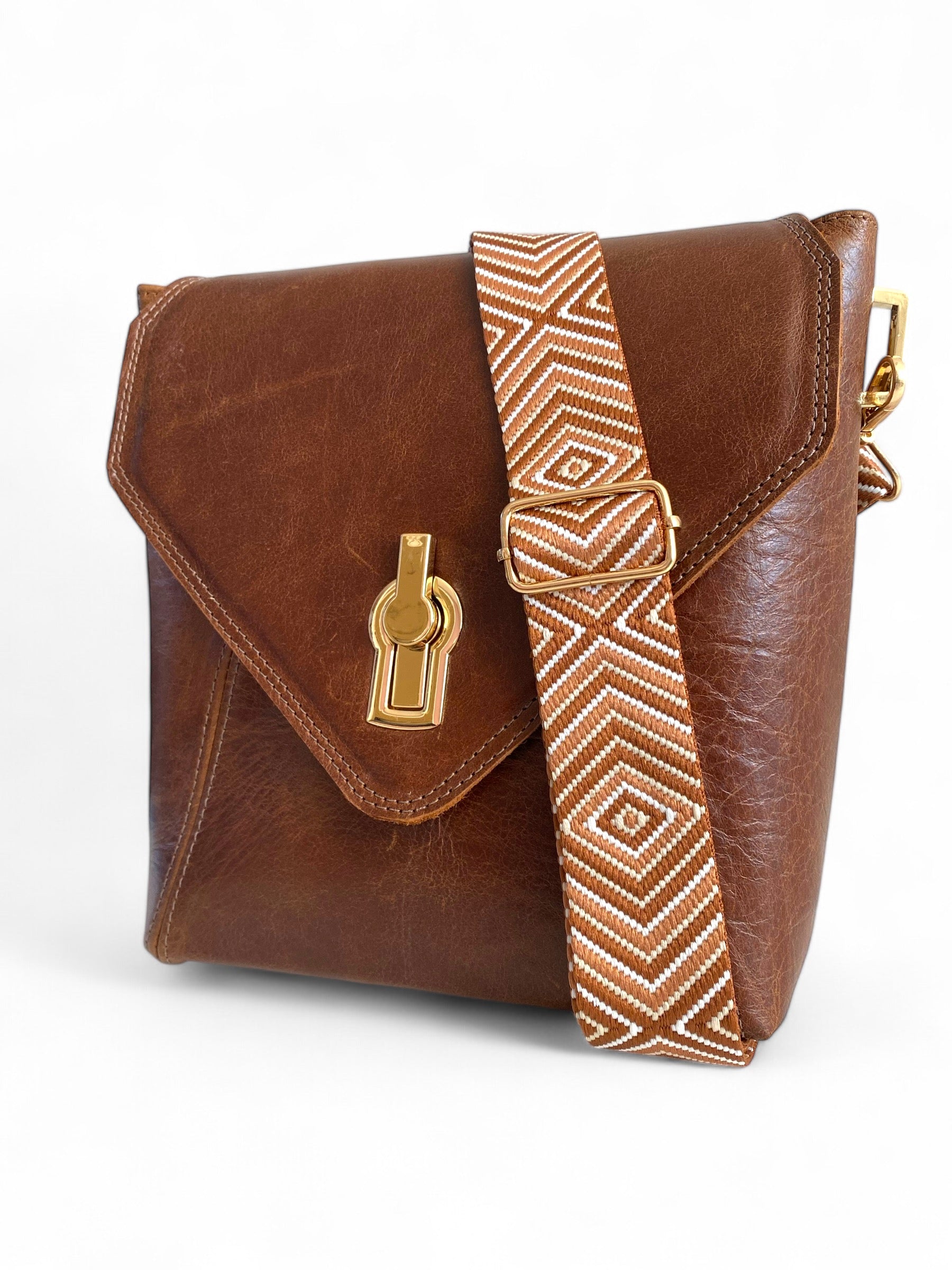 SWALK | Handcrafted Conker Brown Leather Crossbody Bag image 3