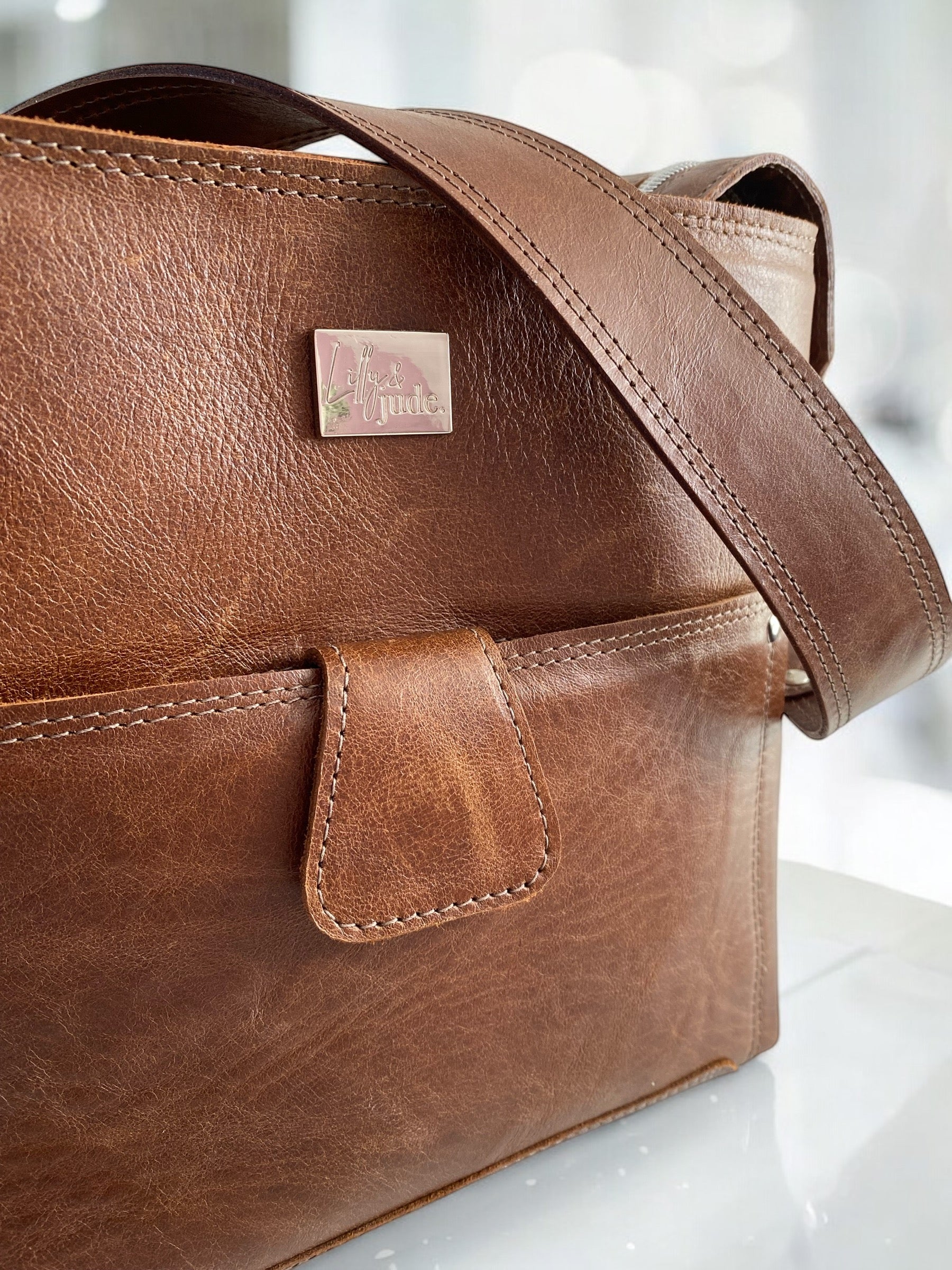 Swift Grande | Chestnut Brown Leather Shoulder Bag | Handcrafted Handbag image 5