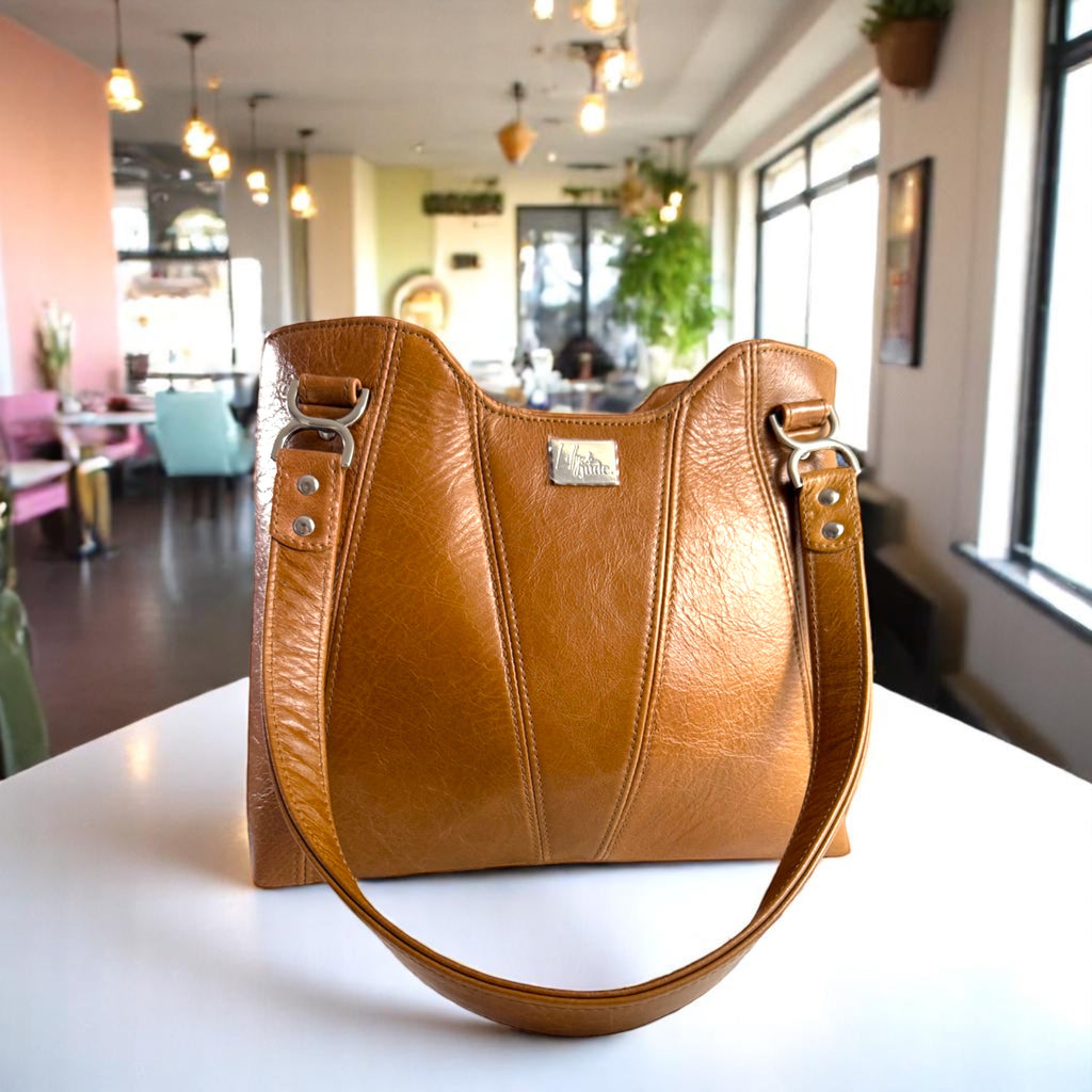 Alaula | Tan Leather Shoulder Bag | Eco-Friendly Fashion image 1