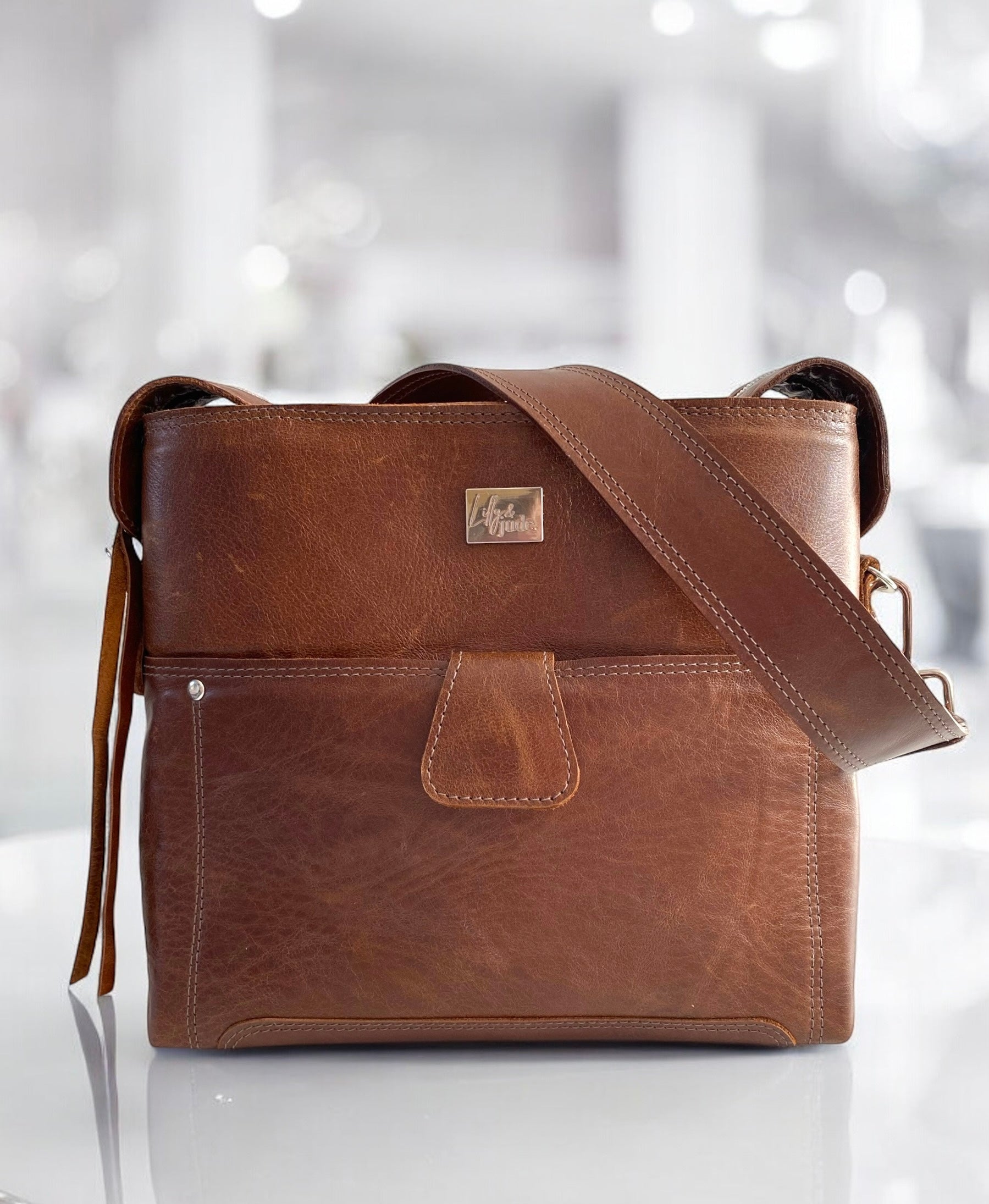 Swift Grande | Chestnut Brown Leather Shoulder Bag | Handcrafted Handbag image 2