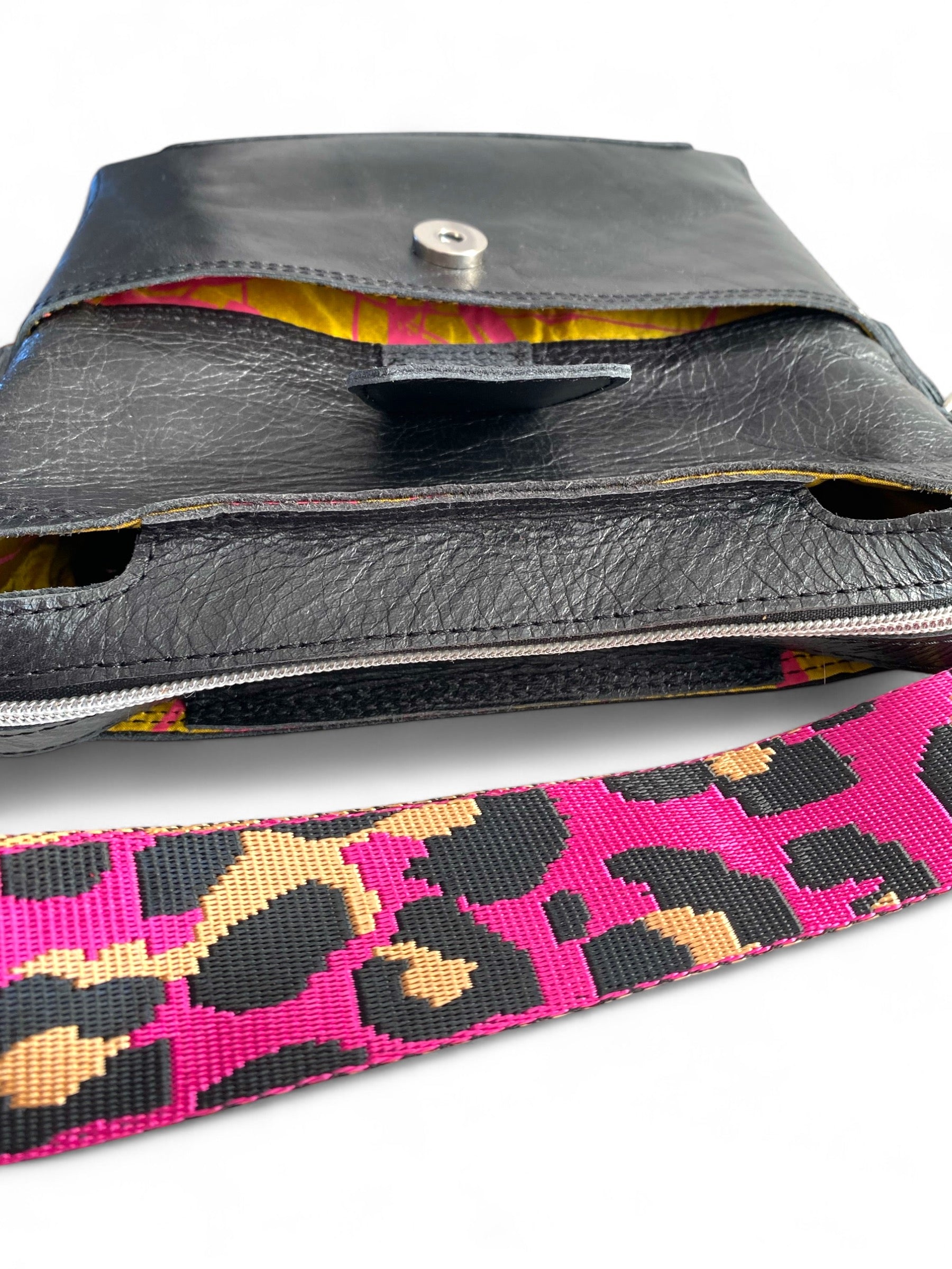 Swift | Black Eco Luxury Leather Crossbody Bag image 7