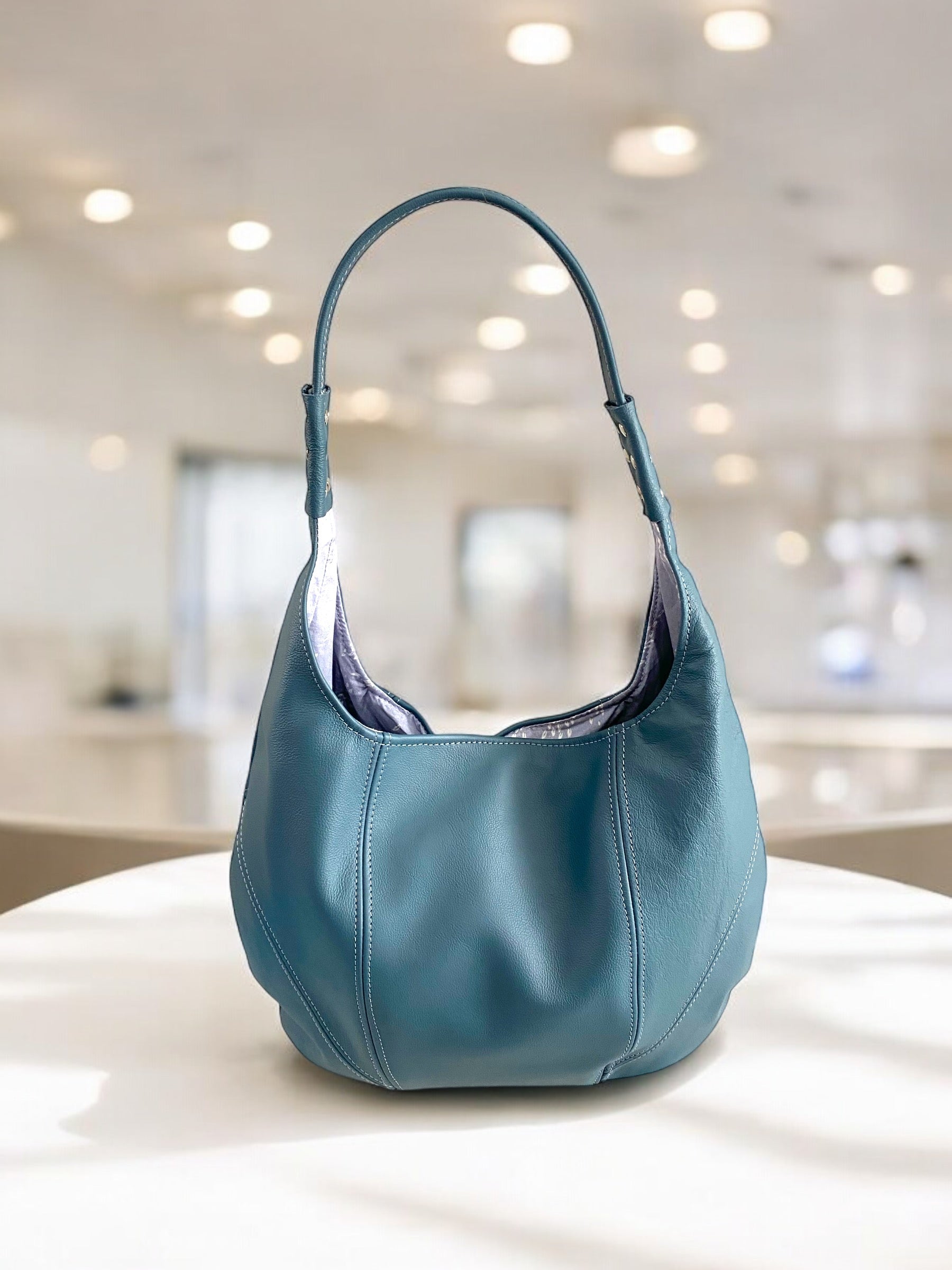 Estrella | Blue Leather Shoulder Bag | Chic Slouch Handbag image 3