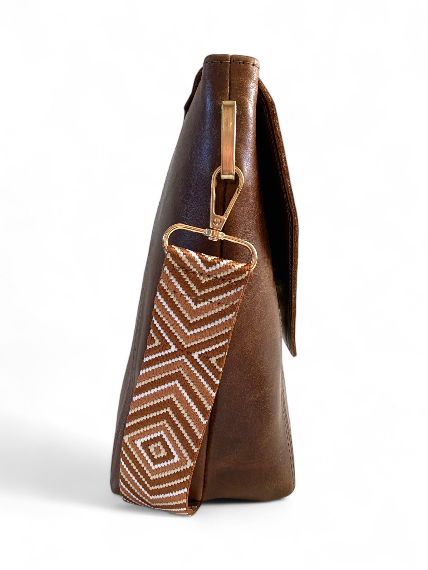 SWALK | Handcrafted Conker Brown Leather Crossbody Bag image 5