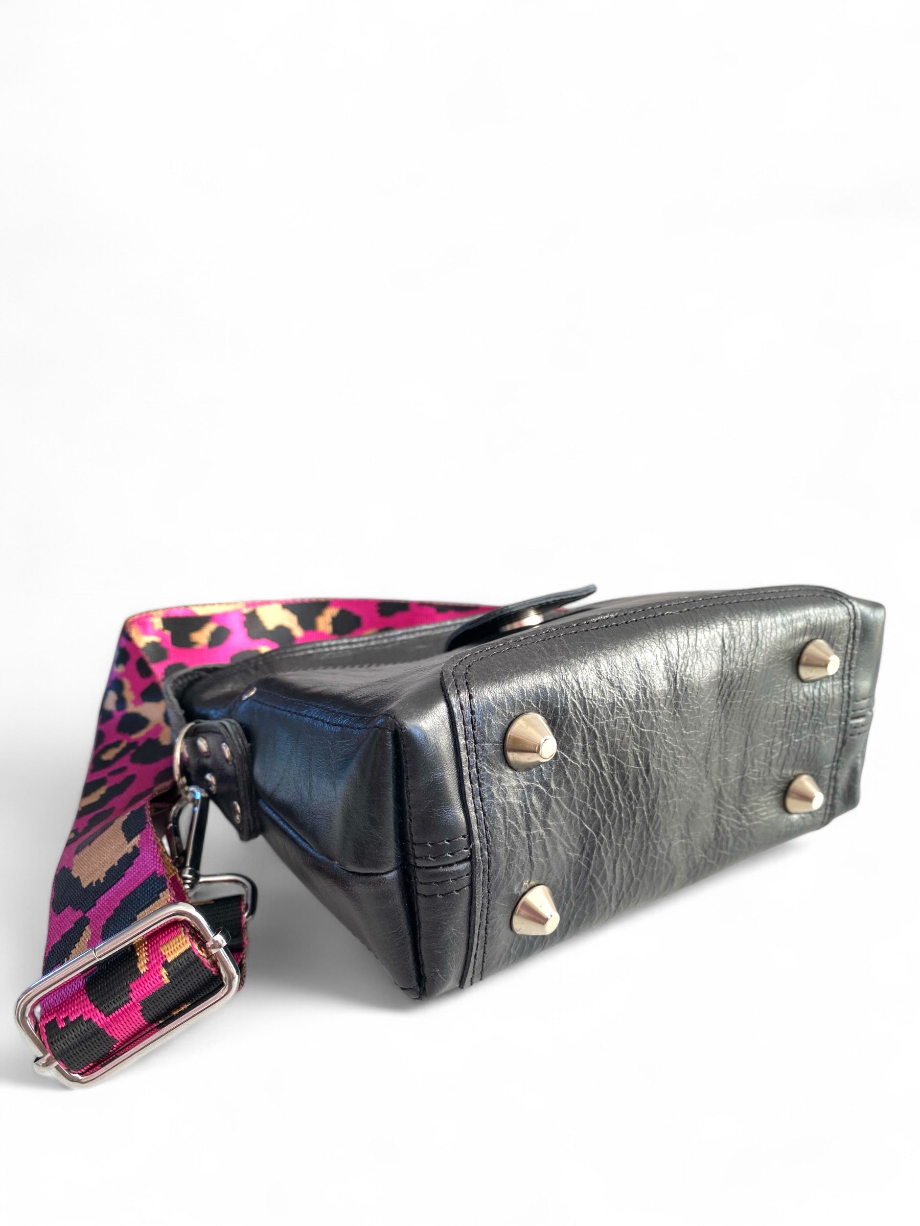 Swift | Black Eco Luxury Leather Crossbody Bag image 6